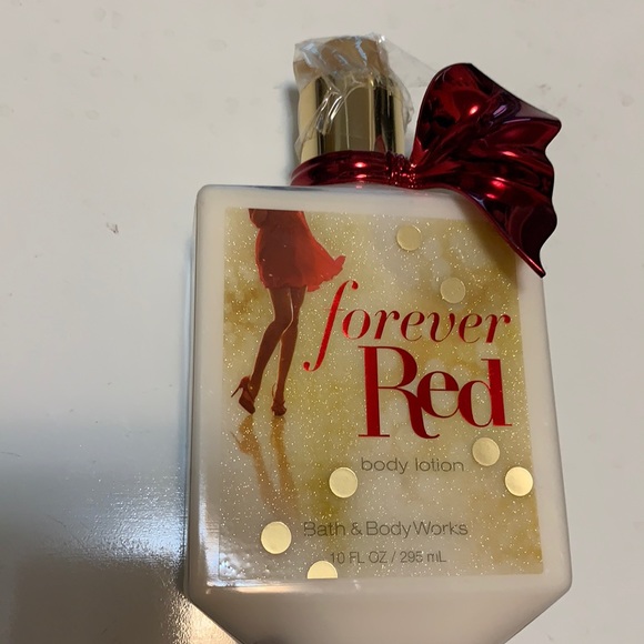 BATH & BODY WORKS FOREVER RED BODY LOTION 10 oz. NEW - Picture 2 of 6